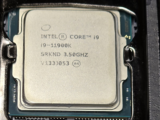 Процессор Intel i9 11900K