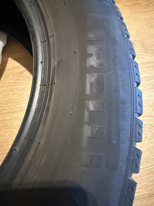 215/60 R16 Pirelli 2 шт. (2 фото из 4)