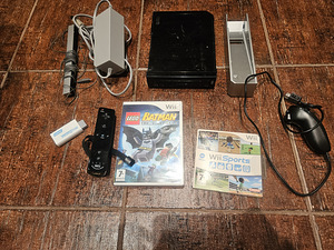 Nintendo Wii + 2 cd (1 фото из 1)