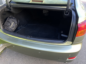 Lexus IS 220D (10 фото из 11)