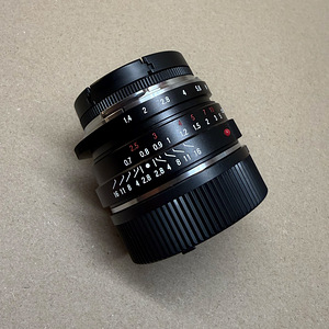 Voigtländer Nokton Classic 35mm f1.4 SC II, байонет Leica M (1 фото из 5)