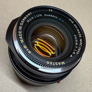 Voigtländer Nokton Classic 35mm f1.4 SC II, байонет Leica M (2 фото из 5)