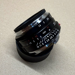 Voigtländer Nokton Classic 35mm f1.4 SC II, байонет Leica M (4 фото из 5)