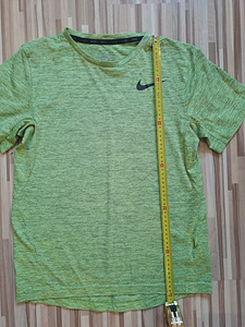 T-särk nike 158–170 (2 foto / 3)