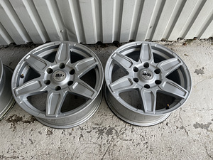 M: диски 6x139.7 17x7.5” (3 фото из 4)