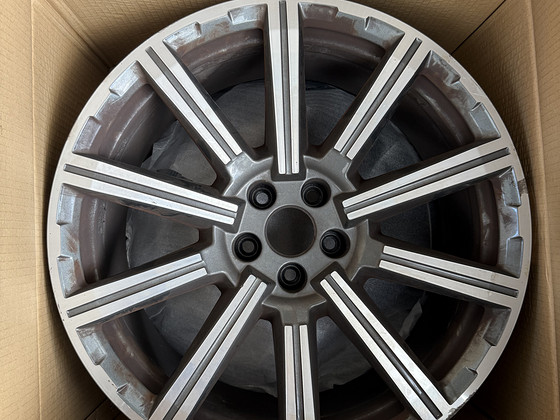 ORIGINAALSED VALUVELJED AUDI 20"