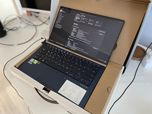 ASUS ZenBook UX433FN / i7-8565U / 16GB / 256GB NVMe / MX150 (2 foto / 10)