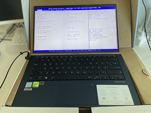 ASUS ZenBook UX433FN / i7-8565U / 16GB / 256GB NVMe / MX150 (4 foto / 10)