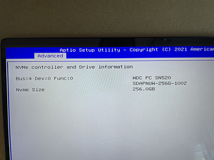 ASUS ZenBook UX433FN / i7-8565U / 16GB / 256GB NVMe / MX150 (6 foto / 10)