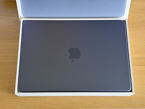 Apple Macbook Neo 13 8/512GB Indigo SWE uueväärne! Aku 100%. (1 foto / 9)