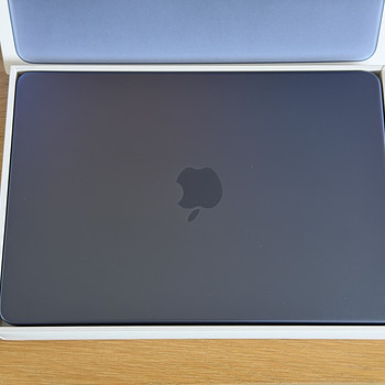 Apple Macbook Neo 13 8/512GB Indigo SWE uueväärne! Aku 100%.