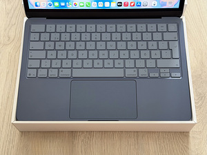 Apple Macbook Neo 13 8/512GB Indigo SWE uueväärne! Aku 100%. (5 foto / 9)