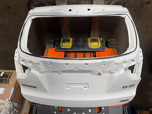 Hyundai ix35 оригинальная крышка багажника (1 фото из 2)