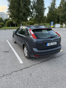 Ford Focus 2 (6 фото из 7)