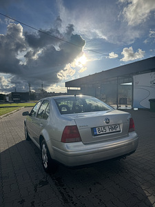 Авто (3 фото из 9)