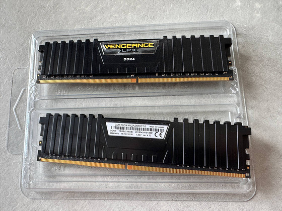 Corsair DDR4 Vengeance LPX 16GB