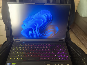 Acer Predator 16" AI | 2K 240Hz | Ultra 9 275HX | RTX 5070 (1 foto / 5)