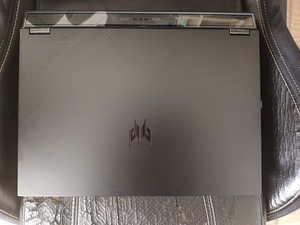 Acer Predator 16" AI | 2K 240Hz | Ultra 9 275HX | RTX 5070 (3 foto / 5)