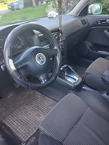 Volkswagen Golf 4 (9 фото из 10)