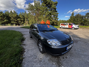 Toyota Corolla 1.6 81 кВт (2 фото из 12)