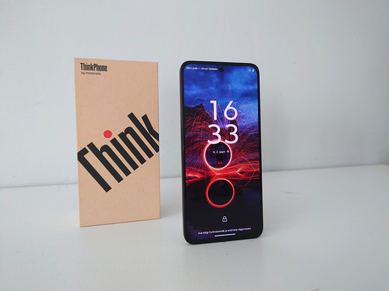Äriklassi Moto Thinkphone 25, uueväärne