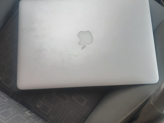 MacBook