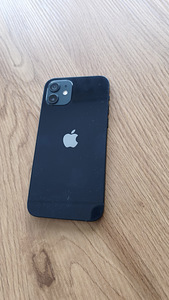 iPhone 12 (4 foto / 6)