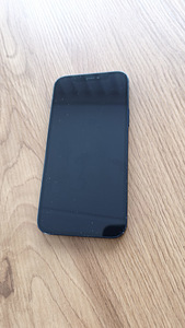 iPhone 12 (3 foto / 6)