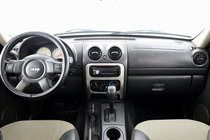 Jeep Cherokee Limited ATM 2.8 CRD 110kW (5 фото из 8)