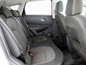 Nissan Qashqai Comfort 1.5 dCi 78kW (7 фото из 7)