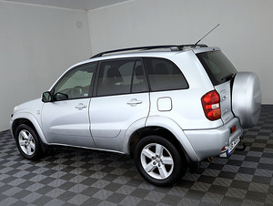 Toyota RAV4 Linea Sol Facelift 4x4 2.0 110kW (4 foto / 8)