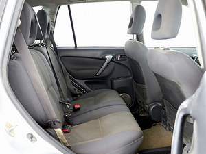 Toyota RAV4 Linea Sol Facelift 4x4 2.0 110kW (7 foto / 8)