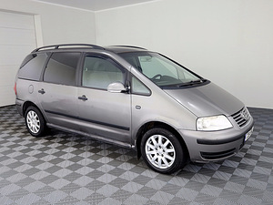 Volkswagen Sharan Comfortline Facelift ATM 1.9 TDI 85kW (1 фото из 8)