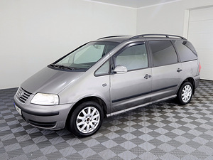 Volkswagen Sharan Comfortline Facelift ATM 1.9 TDI 85kW (2 фото из 8)