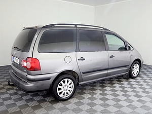 Volkswagen Sharan Comfortline Facelift ATM 1.9 TDI 85kW (3 фото из 8)