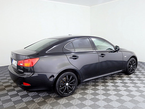 Lexus IS 220 Comfort 2.2 D 130kW (3 фото из 8)