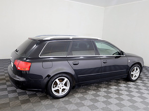 Audi A4 Comfortline 1.9 TDI 85kW (3 foto / 7)