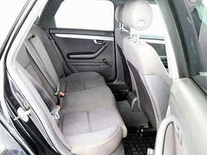 Audi A4 Comfortline 1.9 TDI 85kW (7 foto / 7)