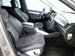 Mercedes-Benz R 320 Luxury ATM 3.0 CDI 165kW (6 фото из 8)
