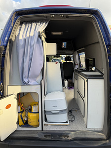 Mercedes-Benz Vito 111 CDI (6 фото из 10)