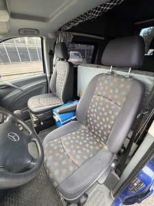 Mercedes-Benz Vito 111 CDI (9 фото из 10)