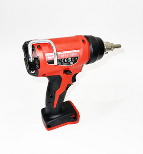 Kuumapuhur Milwaukee M18 BHG 470°C 170 L/min 6s (2 foto / 2)