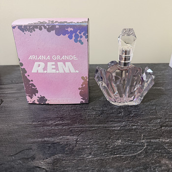 Ariana Grande R.E.M. EDP 50 ml naiste parfüüm