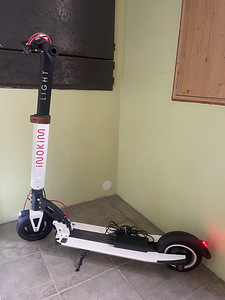 Inokim Light 2 Super (5 фото из 9)