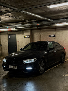 BMW G30 530e 185kw 2017 (3 foto / 14)
