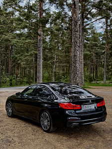 BMW G30 530e 185kw 2017 (2 foto / 14)