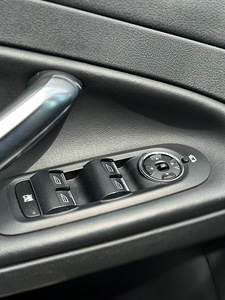 Ford Mondeo ГАЗ/БЕНЗИН (5 фото из 15)