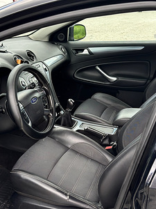 Ford Mondeo ГАЗ/БЕНЗИН (12 фото из 15)