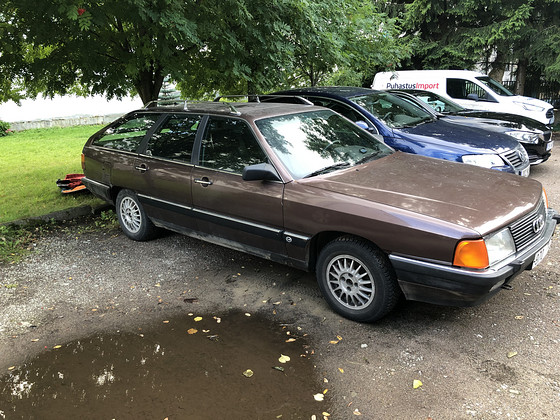2x Audi 100 Avant и седан 2.0 дизель