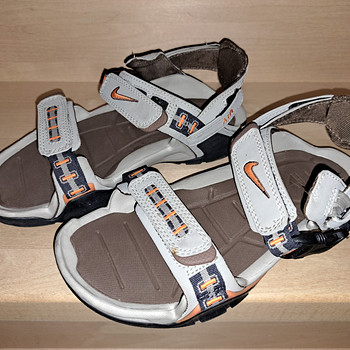 сандалии NIKE